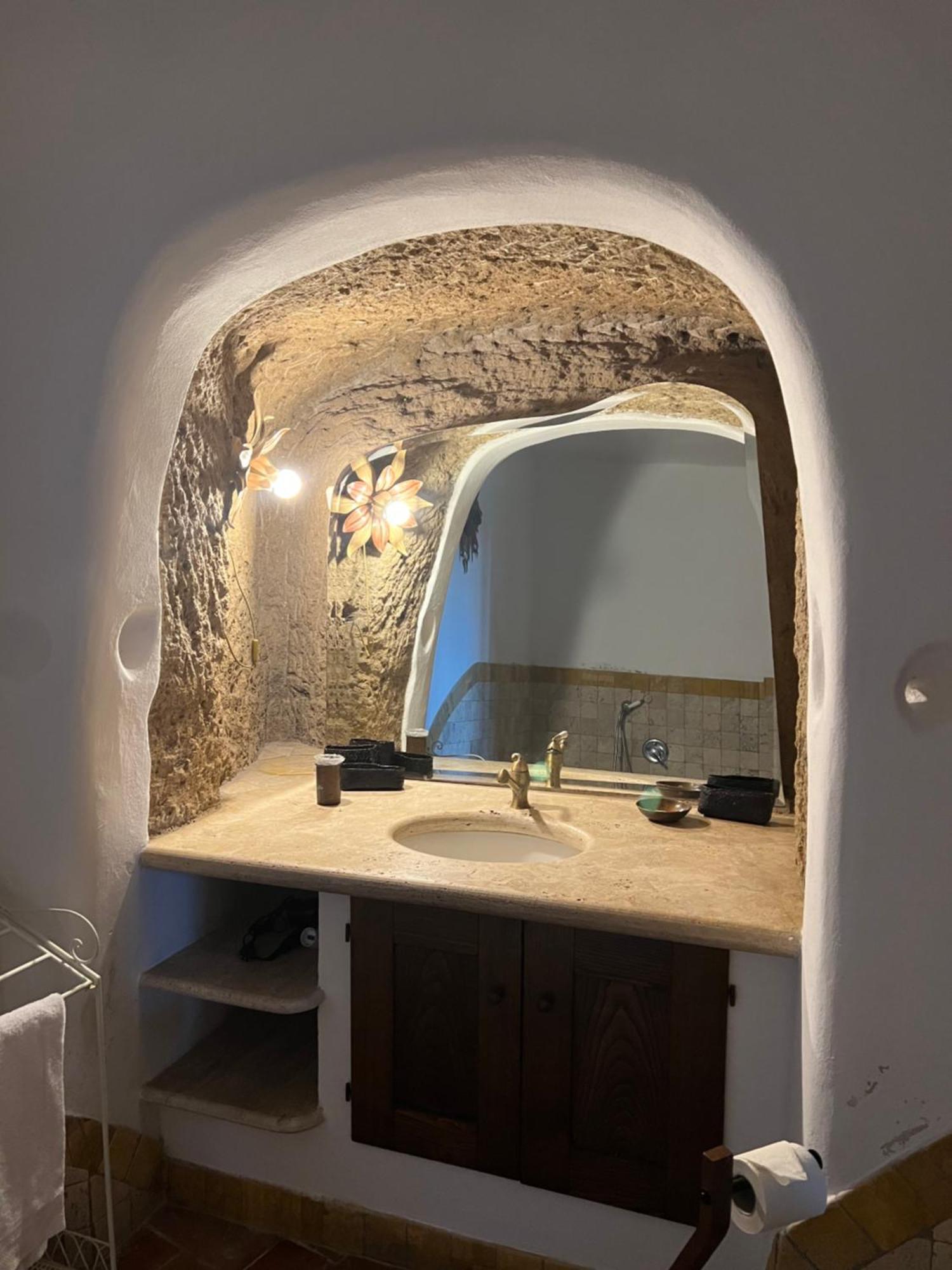 La Casa Degli Archi Hotel ปีติญาโน ภายนอก รูปภาพ